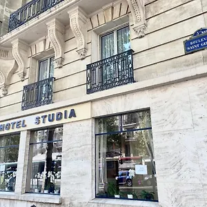 Studia , Париж Франция
