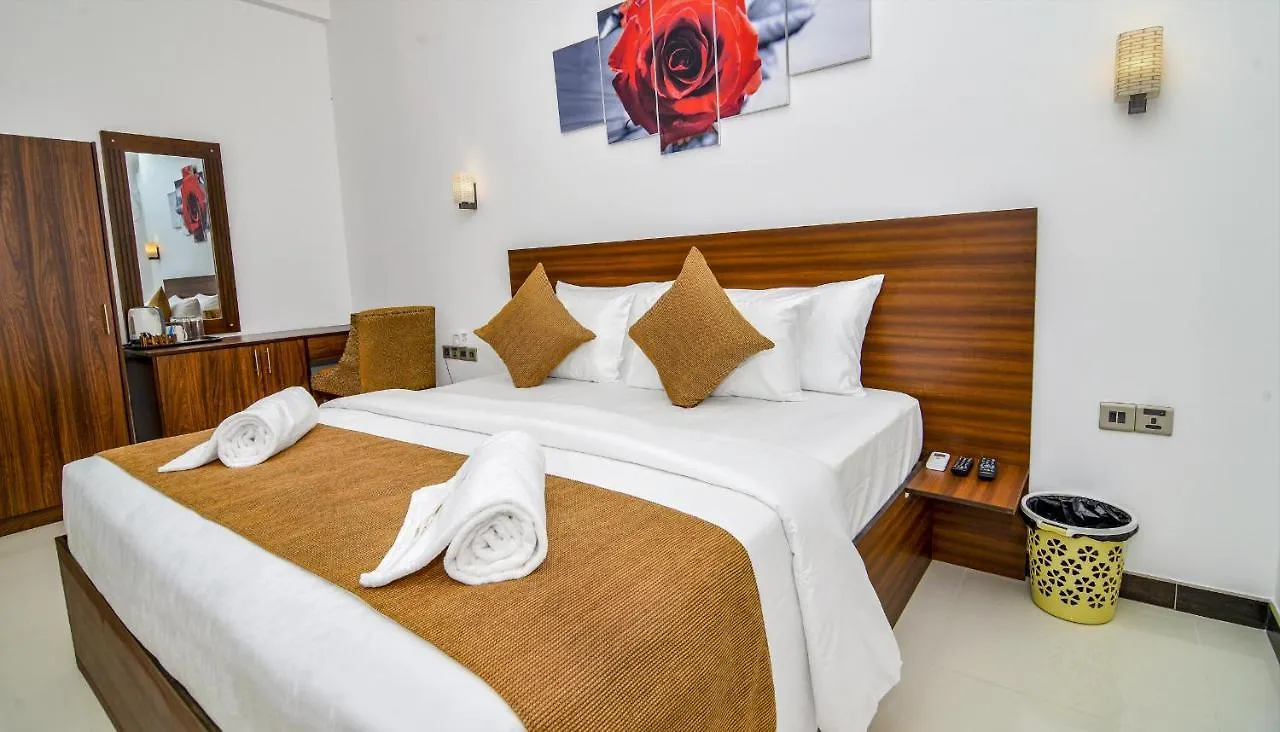 Negombo New Queen'S Palace スリランカ